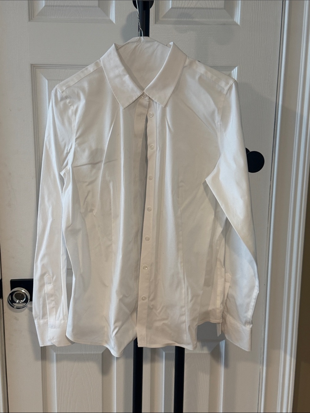 Talbots White Women's Dress Shirt - Classic Button Front
